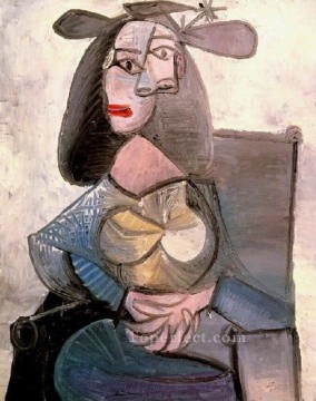 Pablo Picasso Painting - Mujer en un sillón cubista de 1948 Pablo Picasso